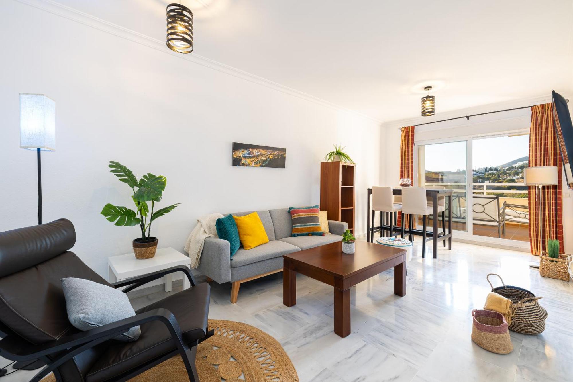 בנאלמדנה Holidays2Nueva Torrequebrada 2 Bedrooms And 2 Bathrooms, Terrace, Community Pool And Garage מראה חיצוני תמונה