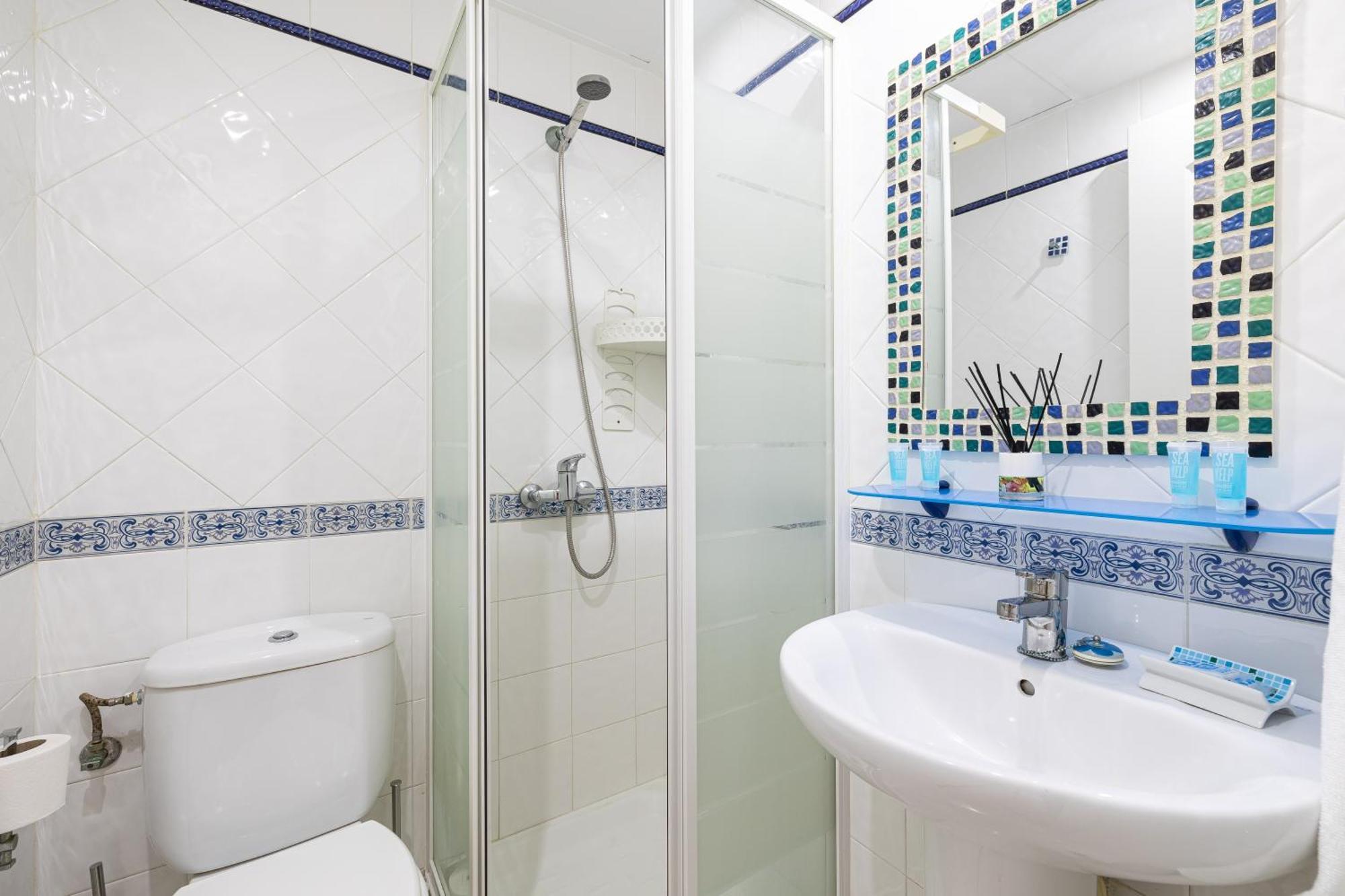 בנאלמדנה Holidays2Nueva Torrequebrada 2 Bedrooms And 2 Bathrooms, Terrace, Community Pool And Garage מראה חיצוני תמונה